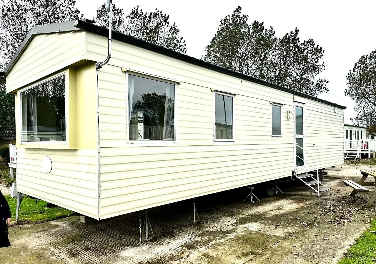 ホリデーパーク Goldflinch - 3 Bedroom Waxholme イギリス