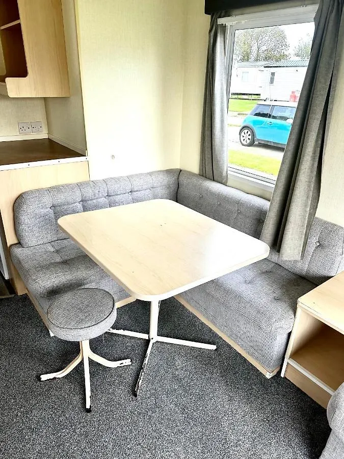 Goldflinch - 3 Bedroom Waxholme